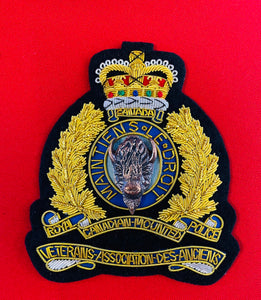 RCMP blazer crest/L’emblème GRC pour blazer